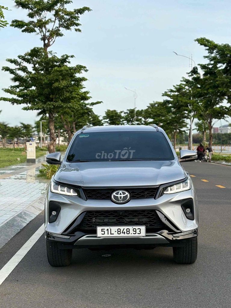 Toyota Fortuner 2025 - ảnh 1