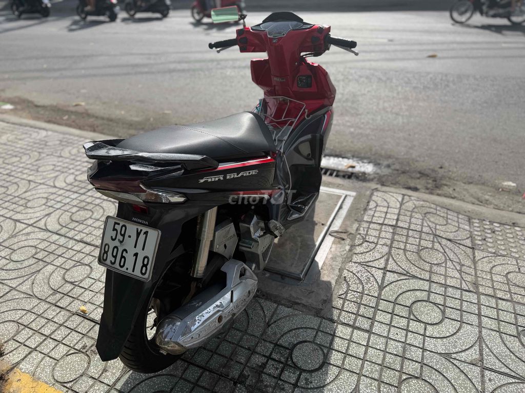 Honda Air Blade 2016 - ảnh 3