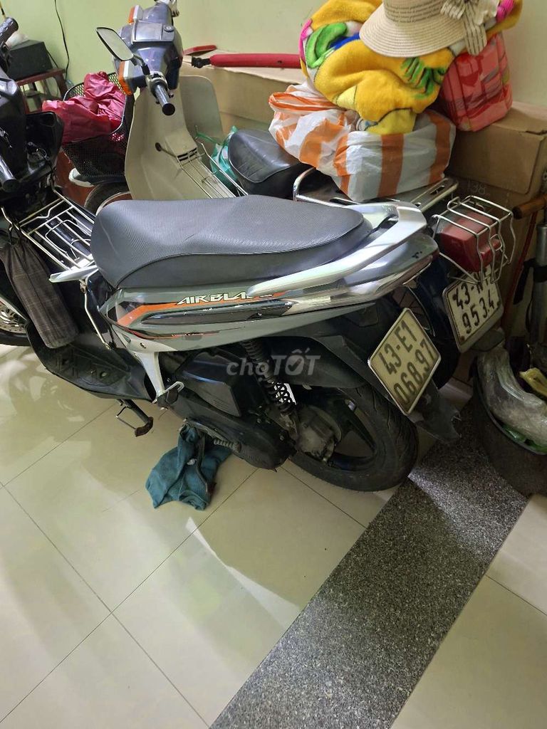 Honda Air Blade 2010 - ảnh 2