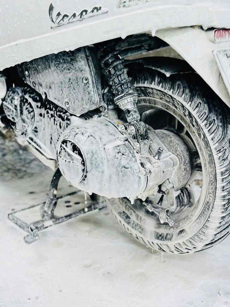 Piaggio Vespa 2010 - ảnh 3