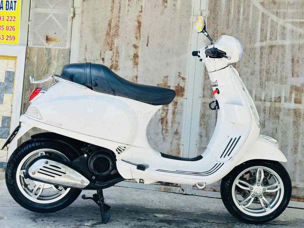 Piaggio Vespa 2010 - ảnh 4