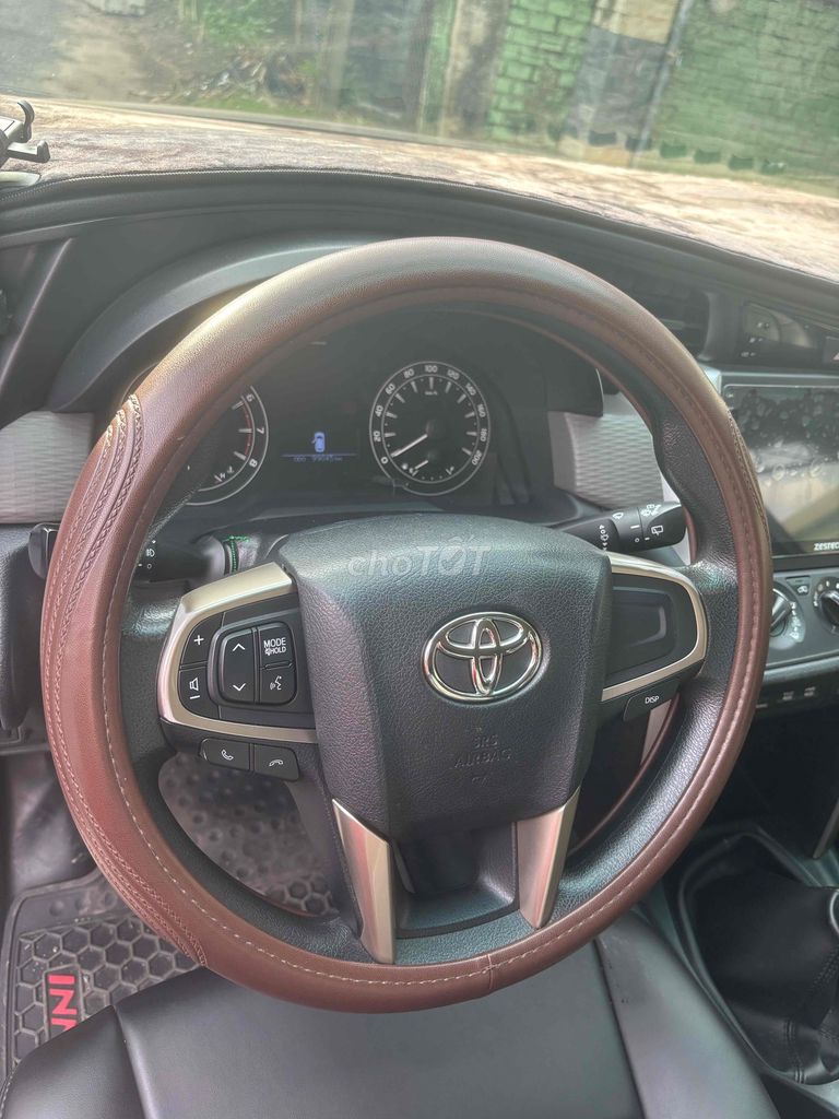 Toyota Innova 2.0E 2018 - ảnh 5