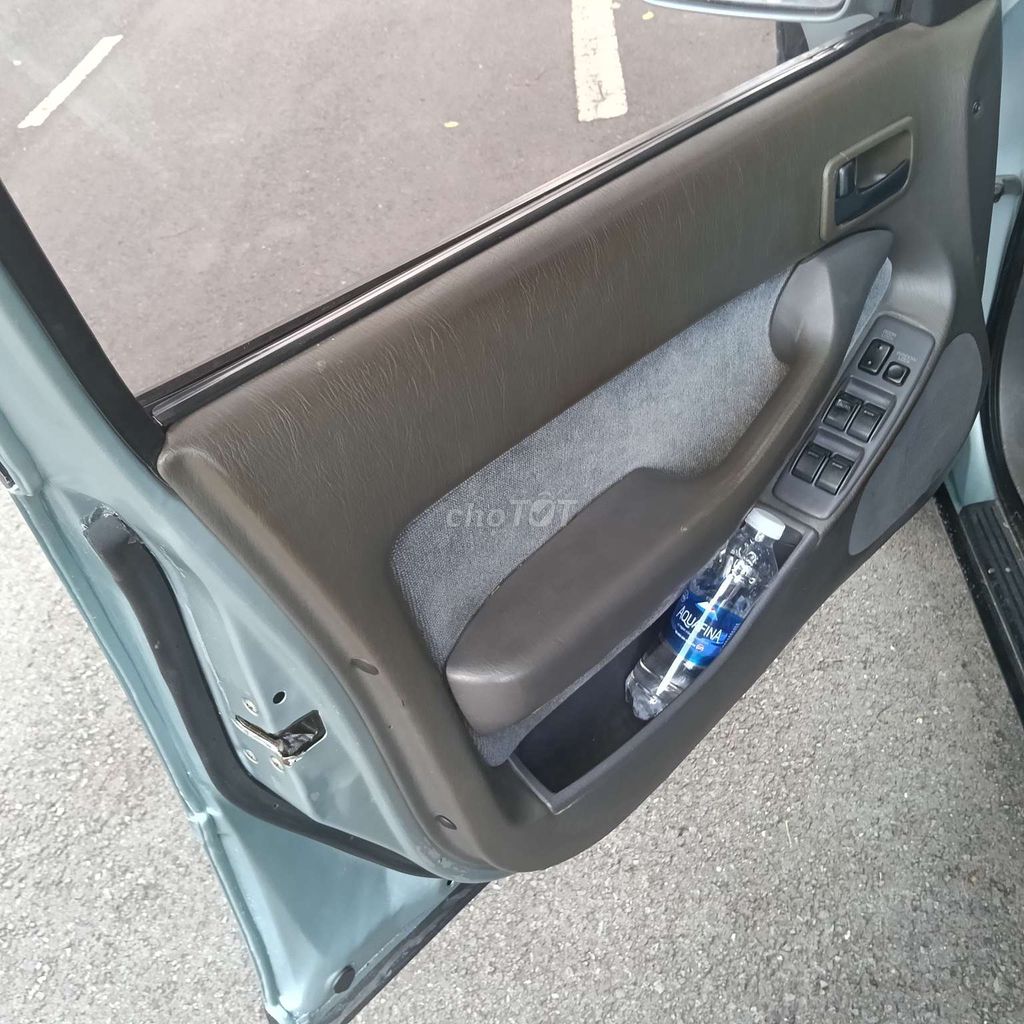 Toyota Camry 1992 - ảnh 2