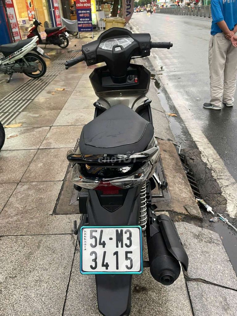 Honda Air Blade 2010 - ảnh 5