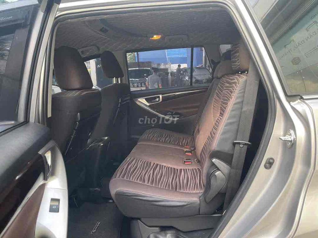 Toyota Innova 2.0G 2020 - ảnh 5