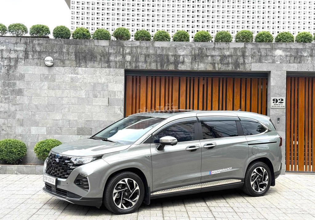Hyundai Custin 2025 - ảnh 1