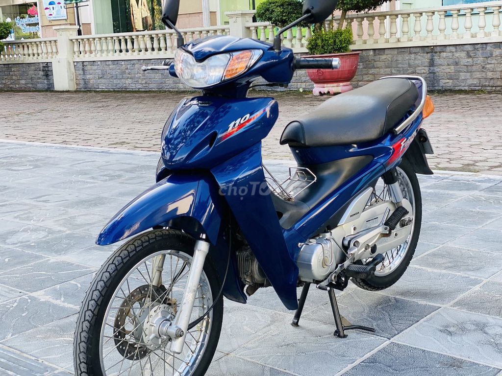 Honda Future 2004 - ảnh 1