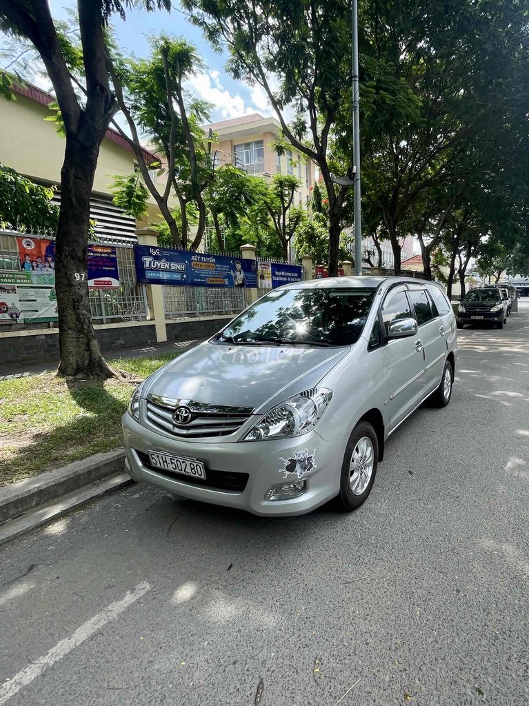 Toyota Innova 2010 - ảnh 1