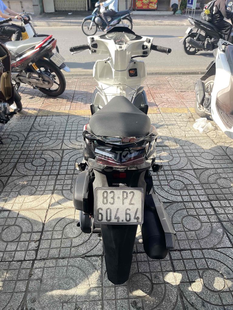 Honda Air Blade 2016 - ảnh 2
