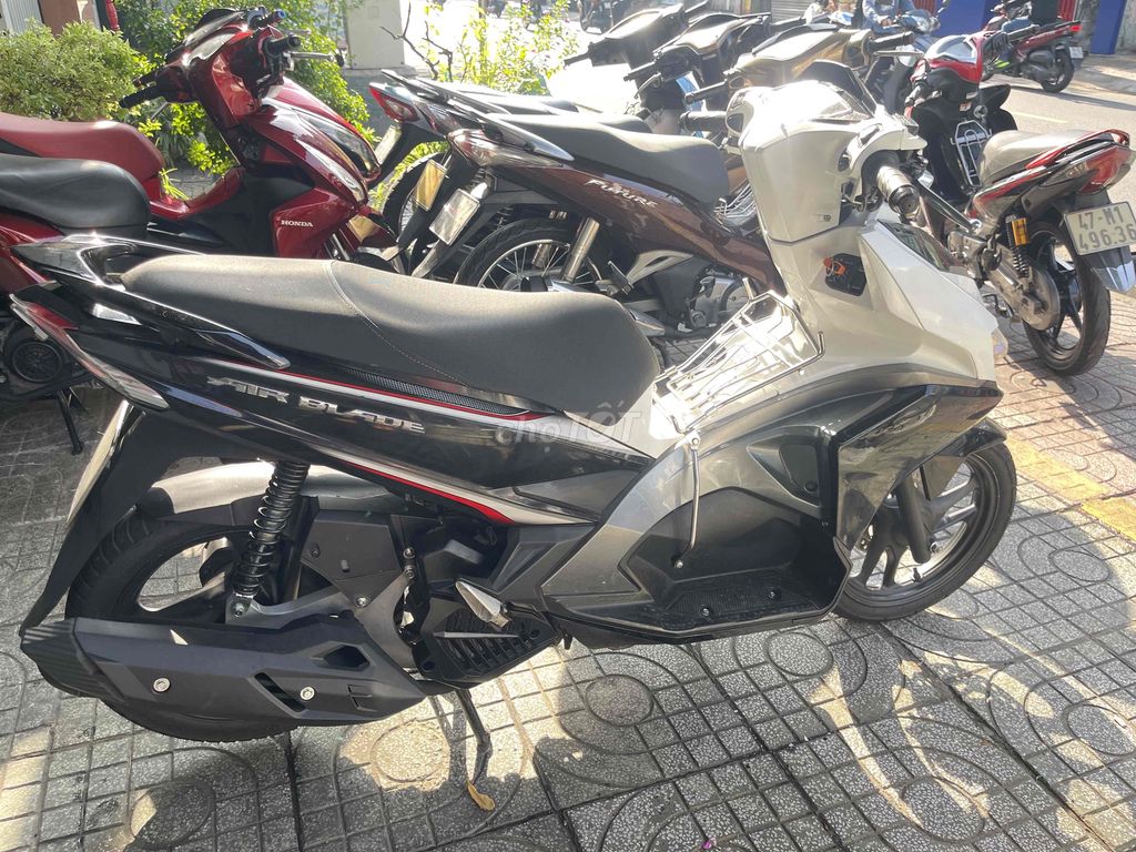 Honda Air Blade 2016 - ảnh 4