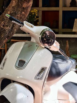 Piaggio Vespa 2012 - ảnh 1