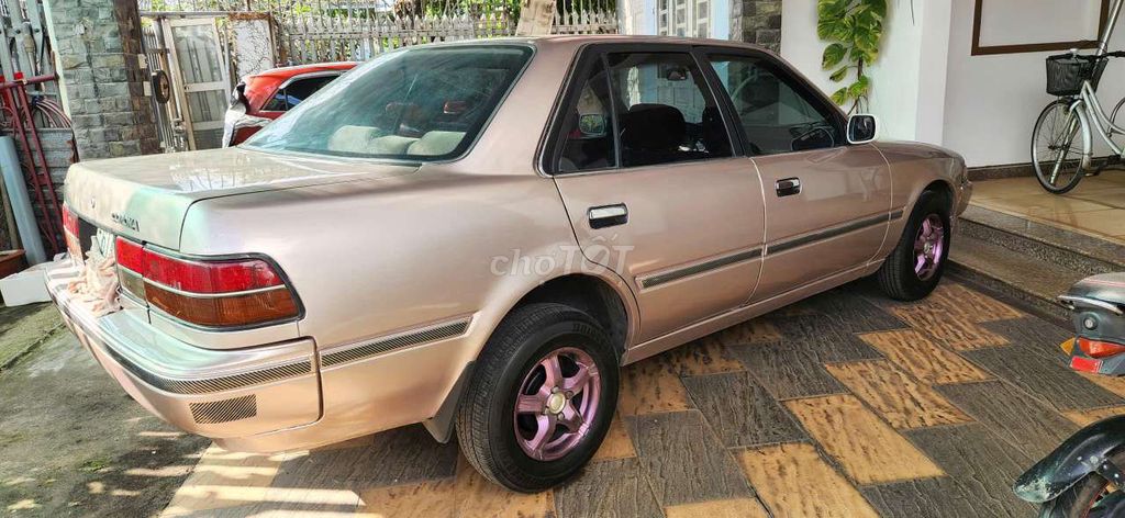 Toyota Corolla 1990 - ảnh 2