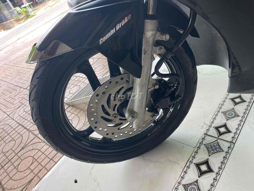 Honda Air Blade 2011 - ảnh 3