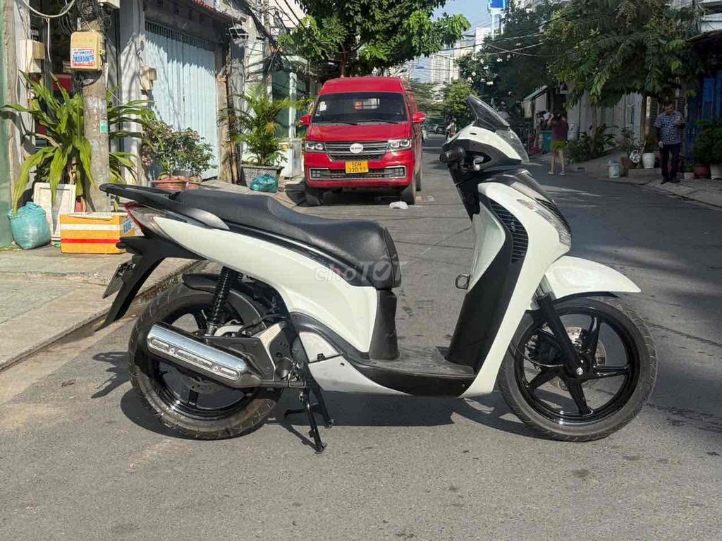 Honda SH 2012 - ảnh 2