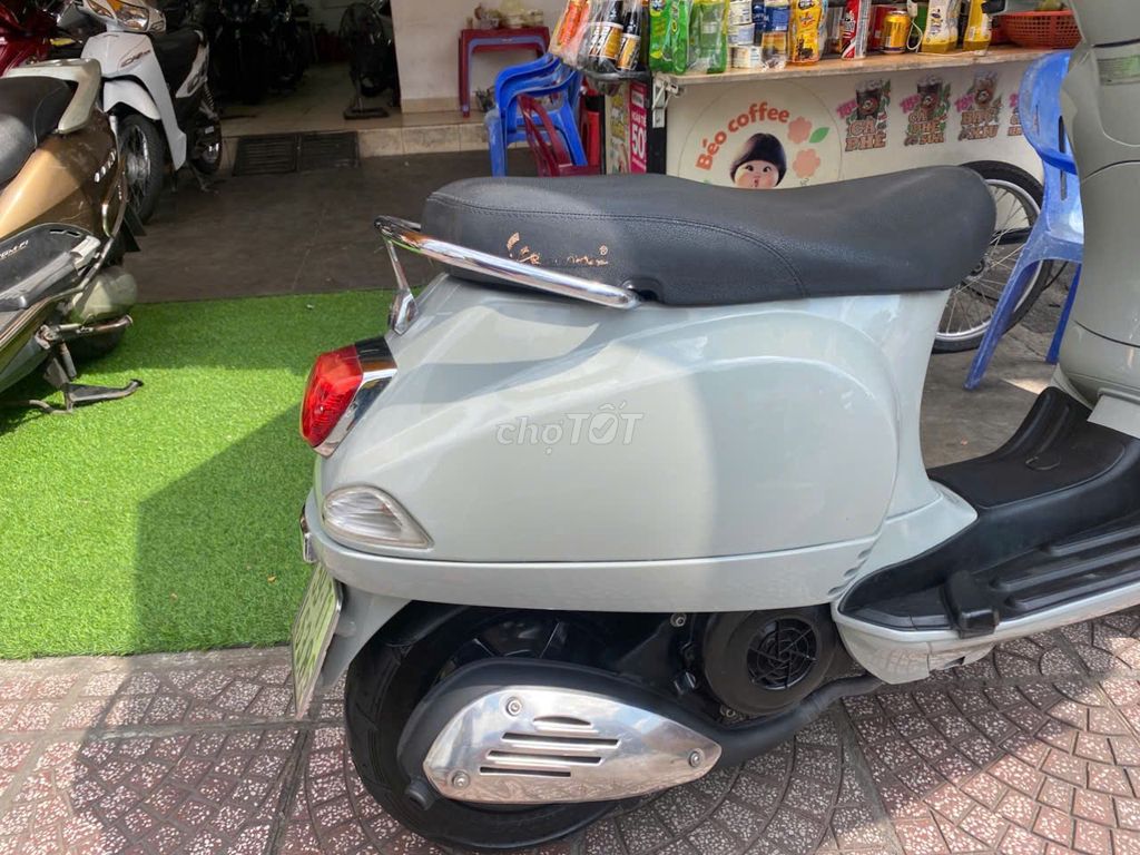 Piaggio Vespa 2013 - ảnh 3