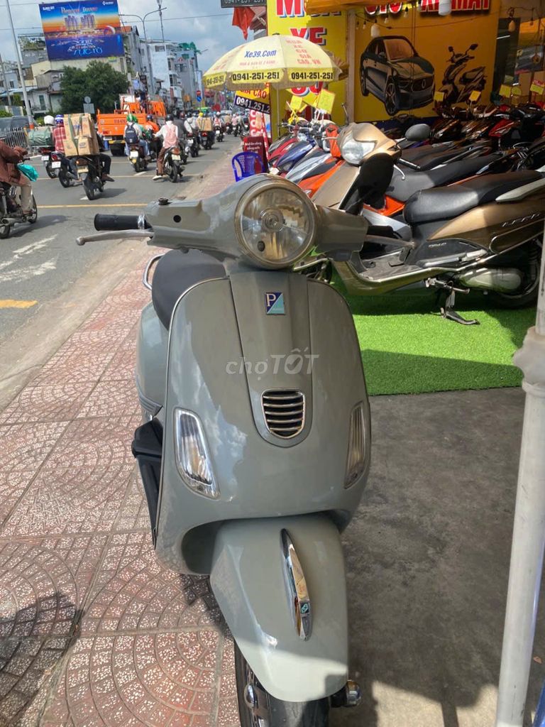 Piaggio Vespa 2013 - ảnh 5