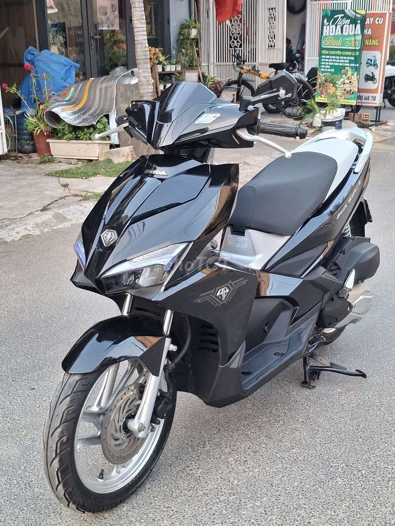 Honda Air Blade 2018 - ảnh 2