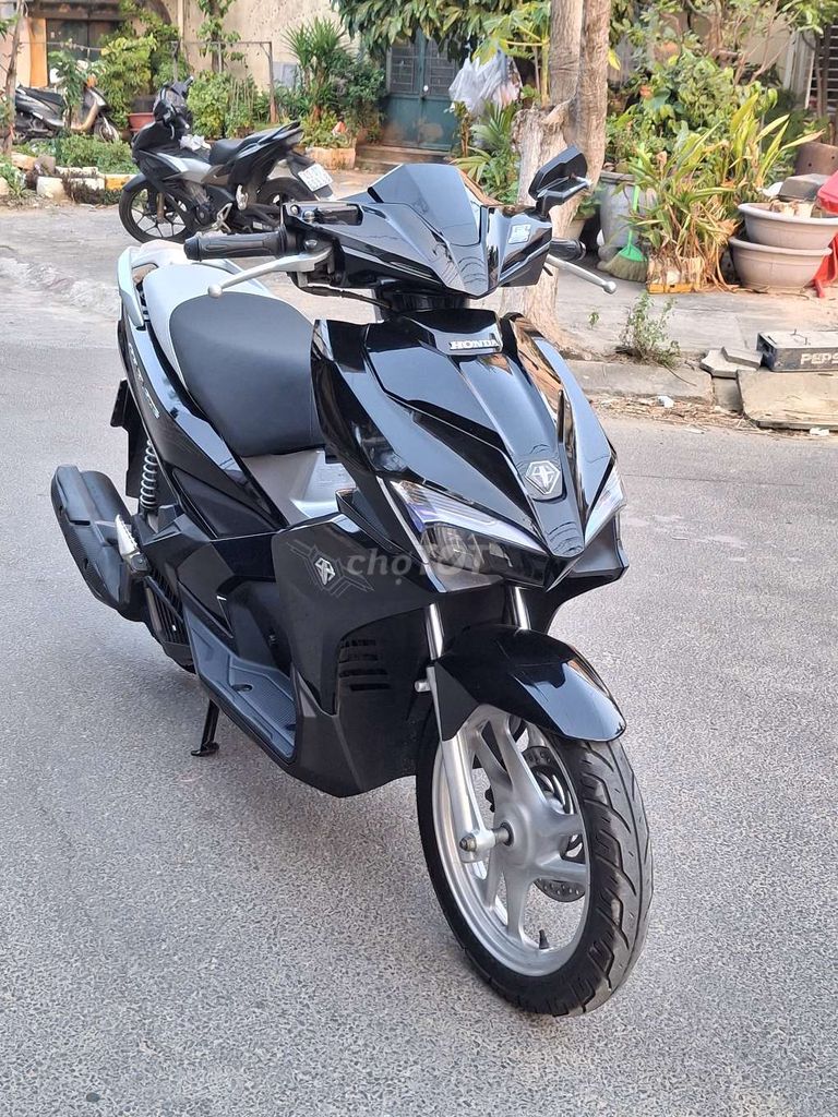 Honda Air Blade 2018 - ảnh 3