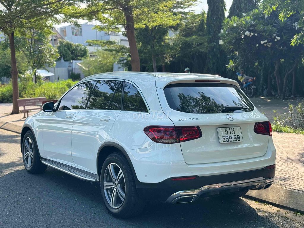 Mercedes-Benz GLC 200 2022 - ảnh 4
