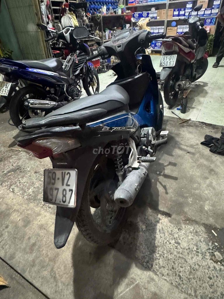 Honda Wave - ảnh 1