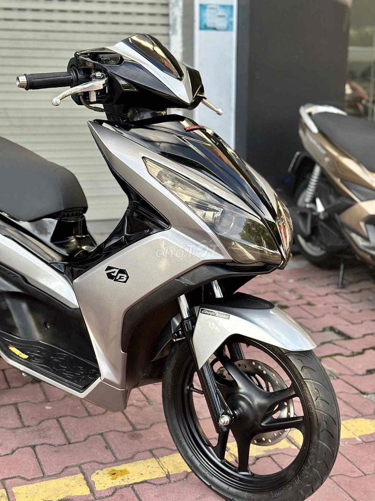 Honda Air Blade 2015 - ảnh 2