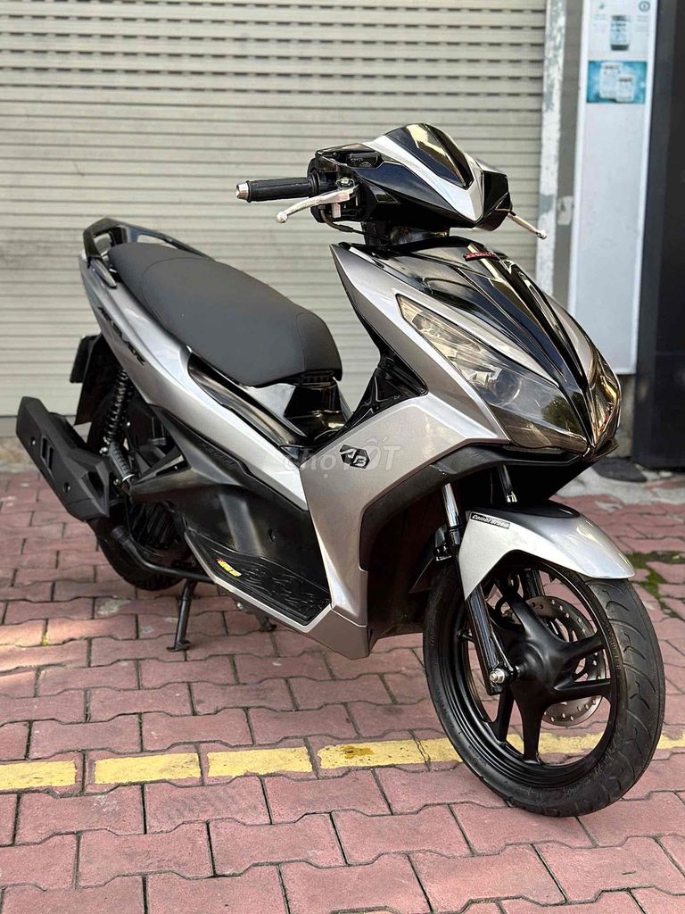 Honda Air Blade 2015 - ảnh 3