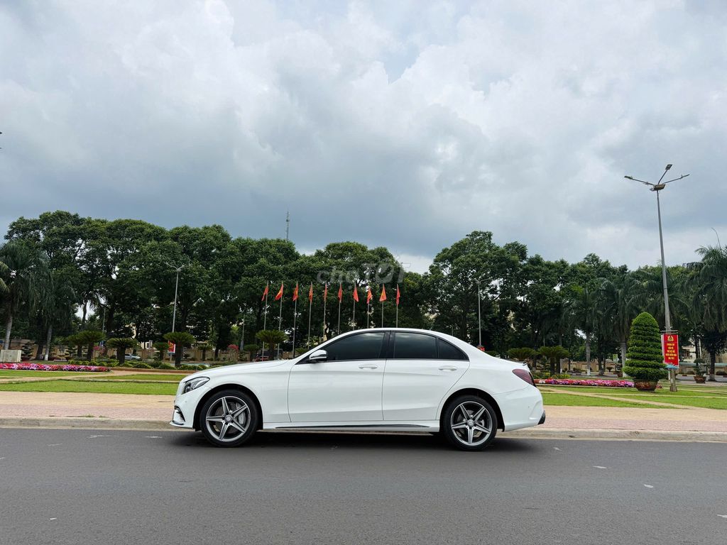 Mercedes-Benz 2016 - ảnh 3