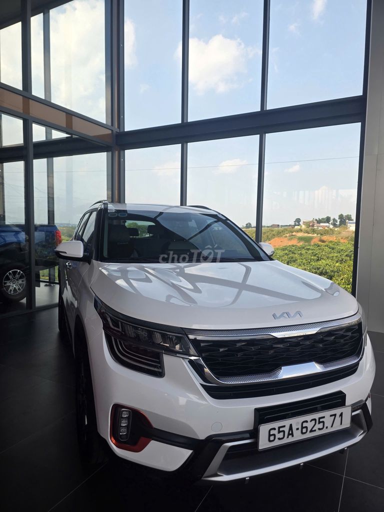 Kia Seltos 2023 - ảnh 1