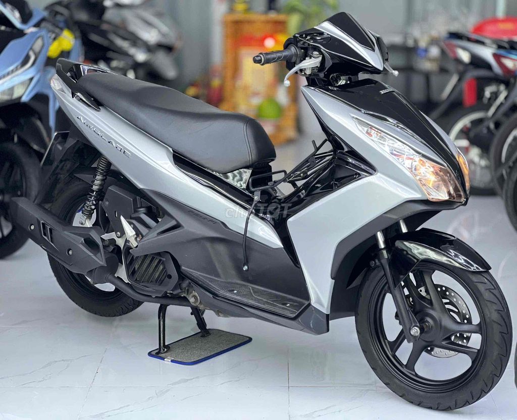 Honda Air Blade 2015 - ảnh 1