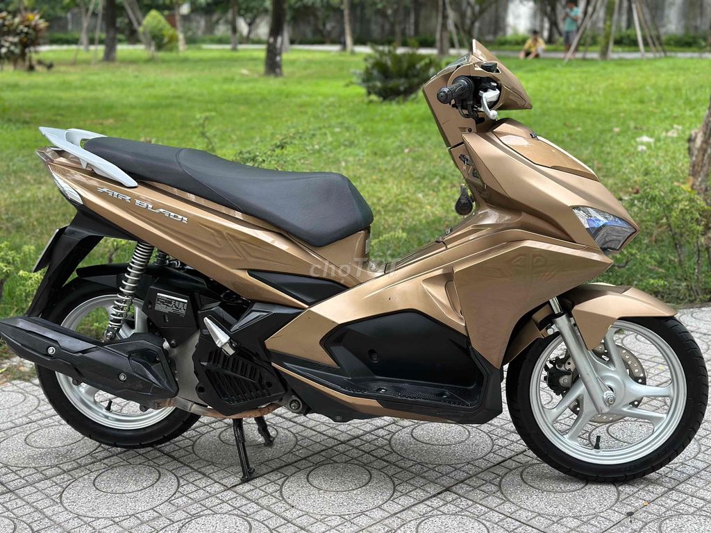 Honda Air Blade 2017 - ảnh 3
