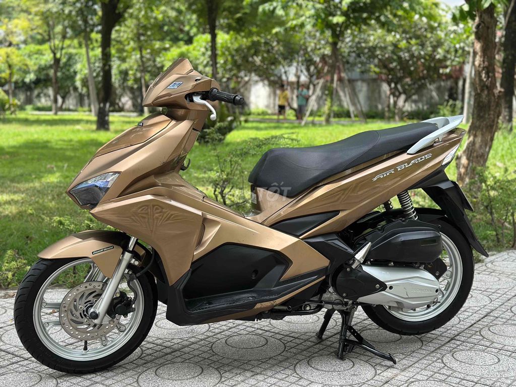 Honda Air Blade 2017 - ảnh 4