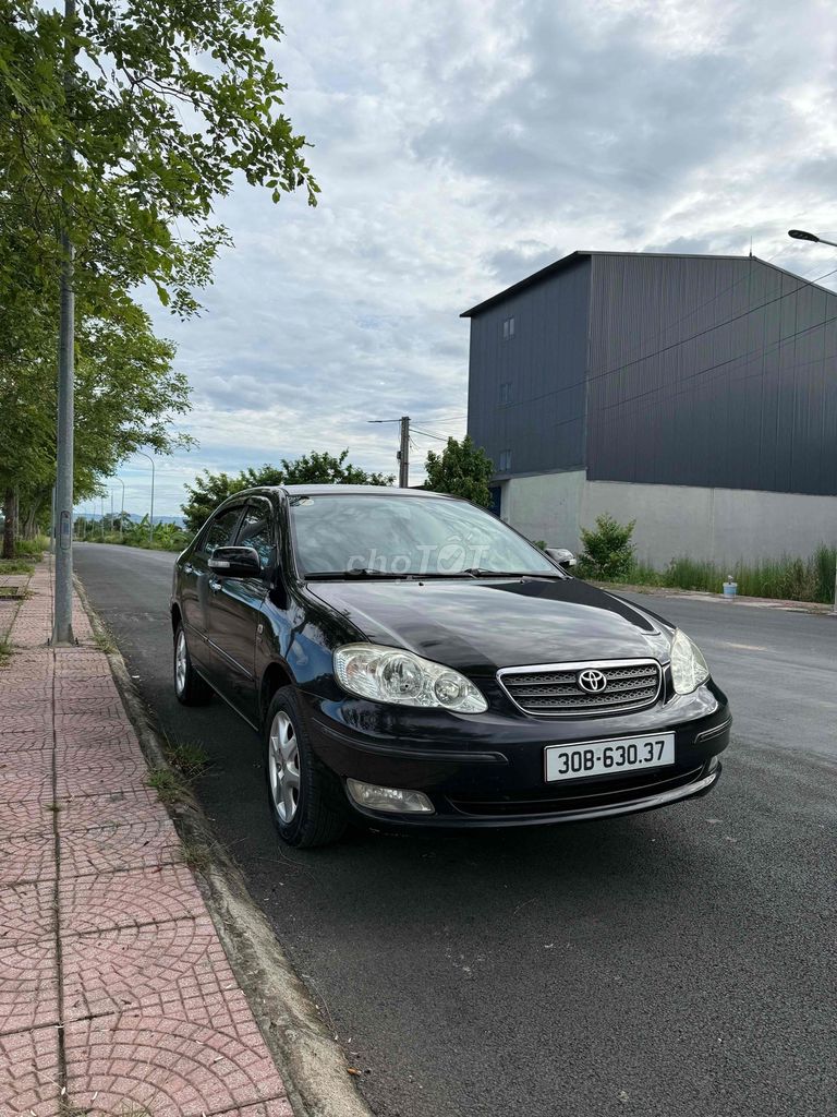 Toyota 2005 - ảnh 2
