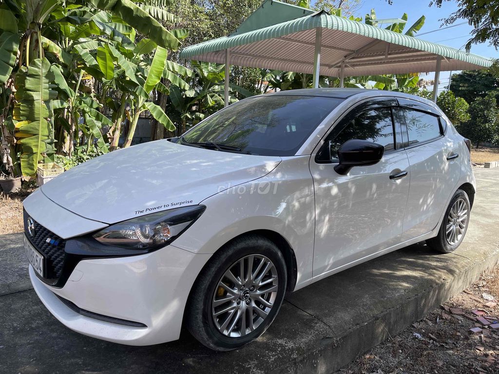 Mazda 2 - ảnh 1