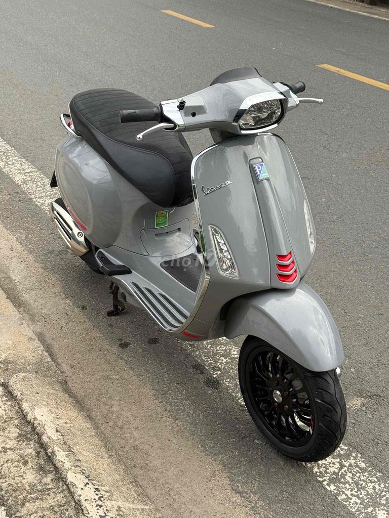 Piaggio Vespa 2022 - ảnh 1