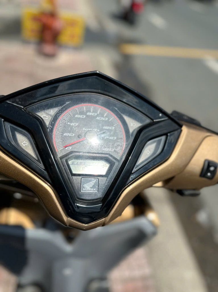 Honda Click 2012 - ảnh 2