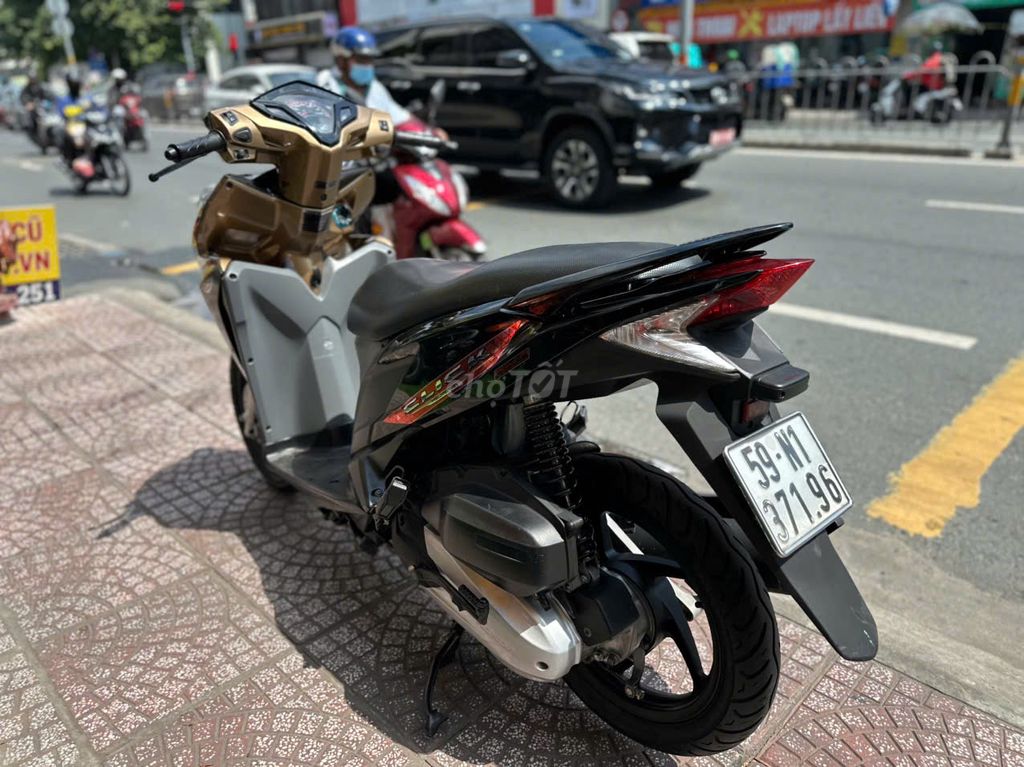Honda Click 2012 - ảnh 3