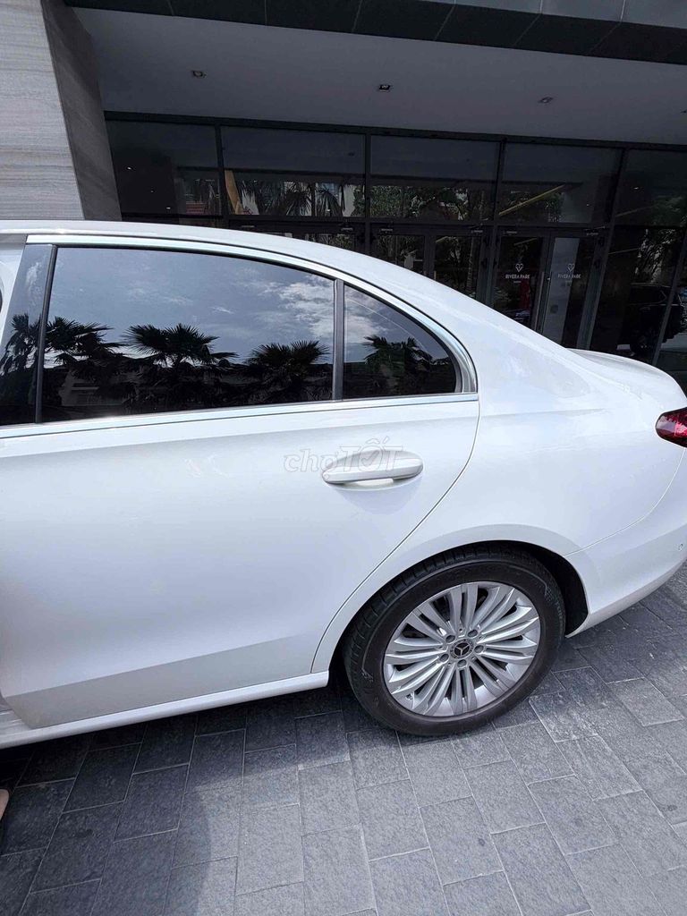 Mercedes-Benz 2023 - ảnh 1