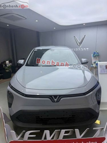 VinFast VF MPV 7 AT 2026 - ảnh 1