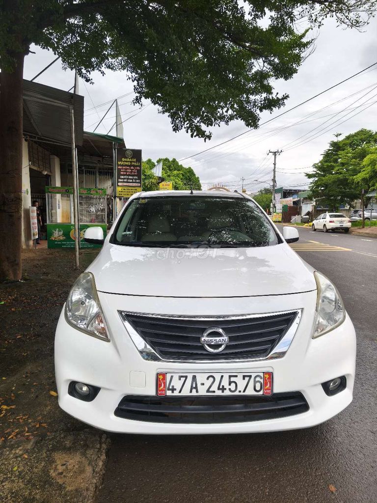 Nissan Sunny - ảnh 4