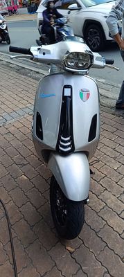 Piaggio Vespa 2022 - ảnh 1