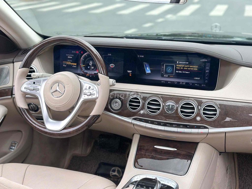 Mercedes-Benz 2017 - ảnh 3