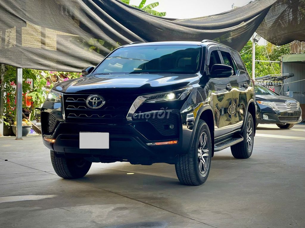 Toyota Fortuner 2022 - ảnh 1