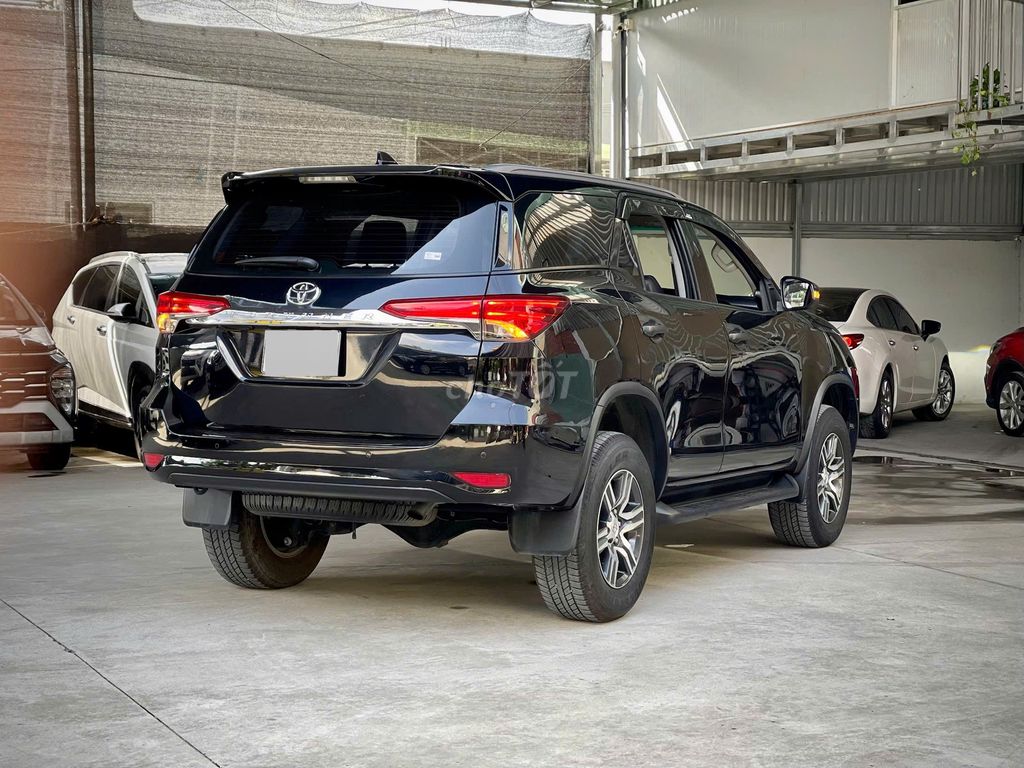 Toyota Fortuner 2022 - ảnh 3