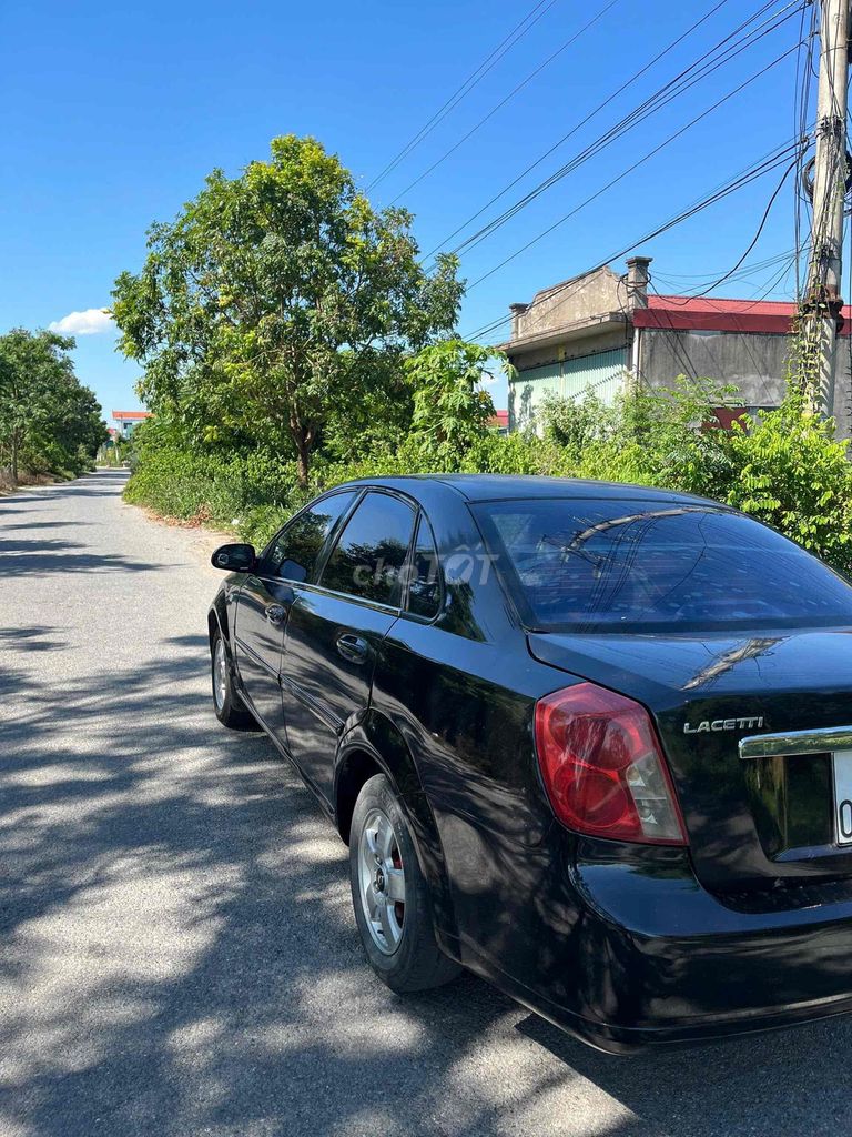 Chevrolet Lacetti 2010 - ảnh 1