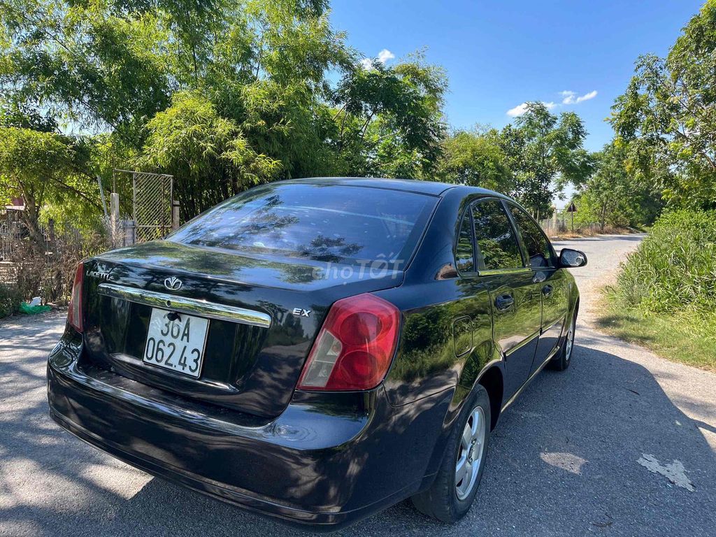 Chevrolet Lacetti 2010 - ảnh 2