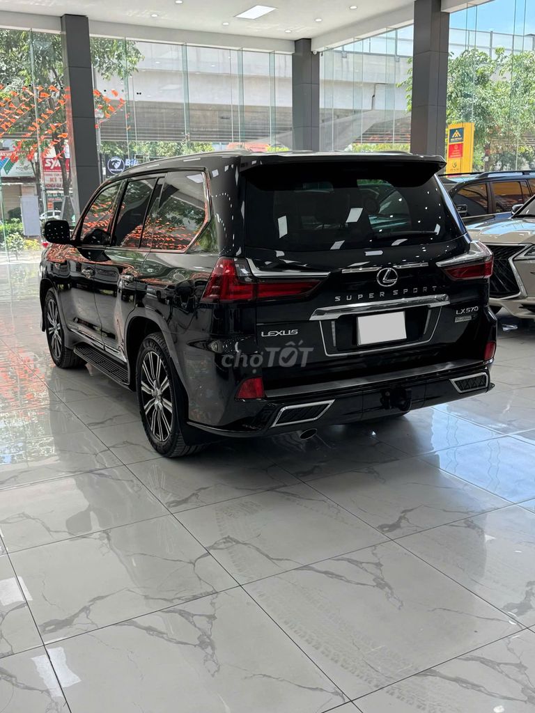 Lexus LX 2018 - ảnh 3