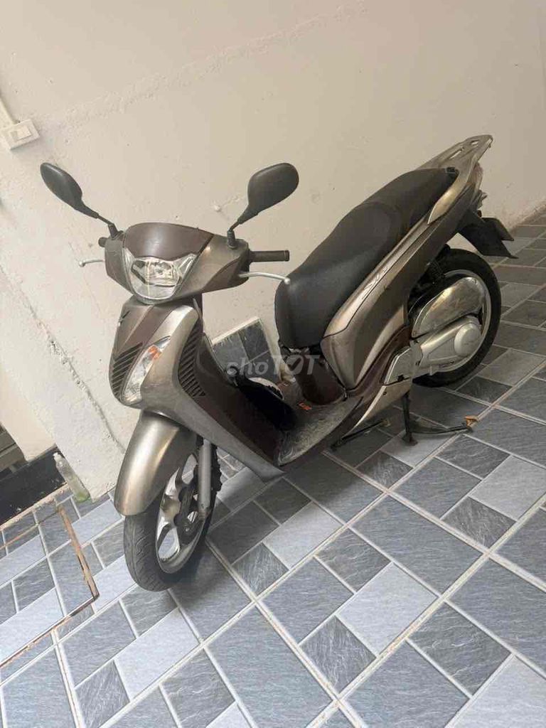 Honda SH - ảnh 1