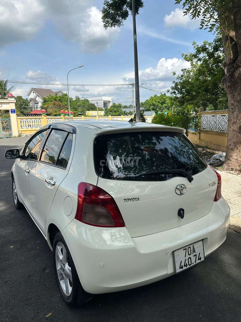 Toyota Yaris 2007 - ảnh 4