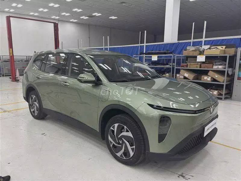 VinFast Limo Green - ảnh 1