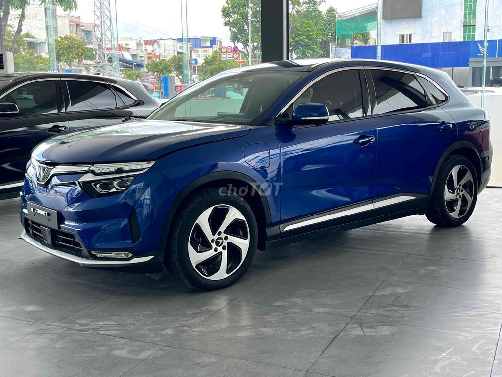 VinFast VF8 Plus 2023 - ảnh 3